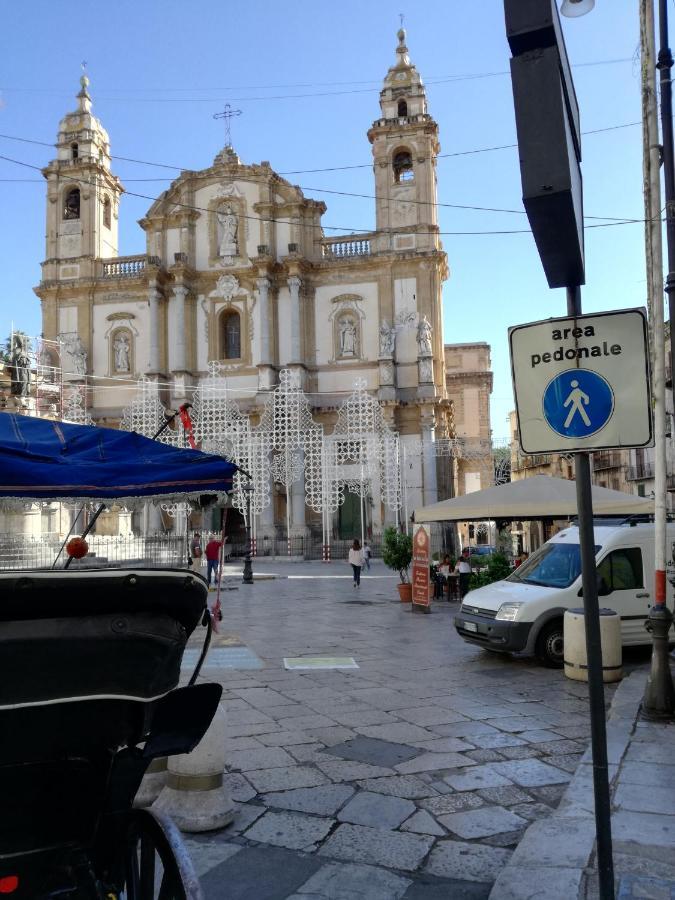 La Casetta Di Marta Ai Quattro Canti Palermo Exterior photo