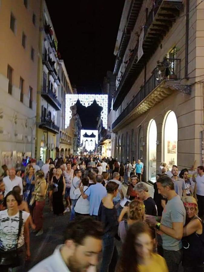 La Casetta Di Marta Ai Quattro Canti Palermo Exterior photo